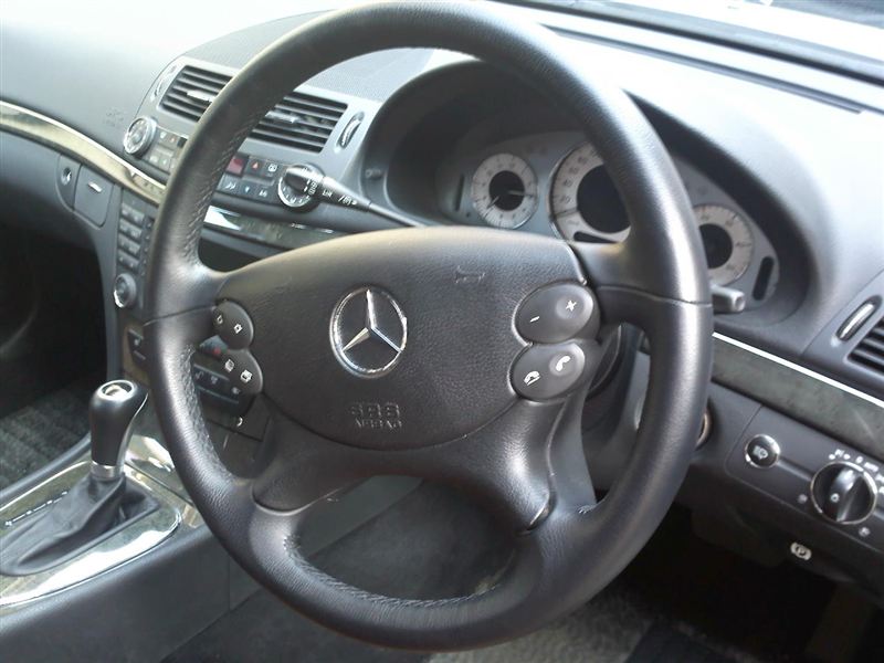 w211 ステアリング交換（メルセデス・ベンツ Eクラス セダン・W211）by