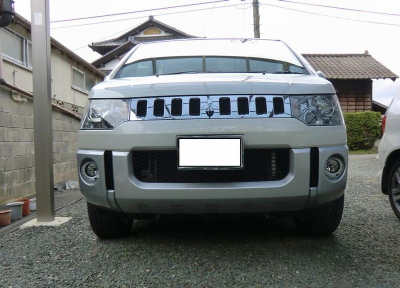 フロントカメラ取り付け（三菱 デリカD:5・CV1W/CV2W/CV4W/CV5W）by ち