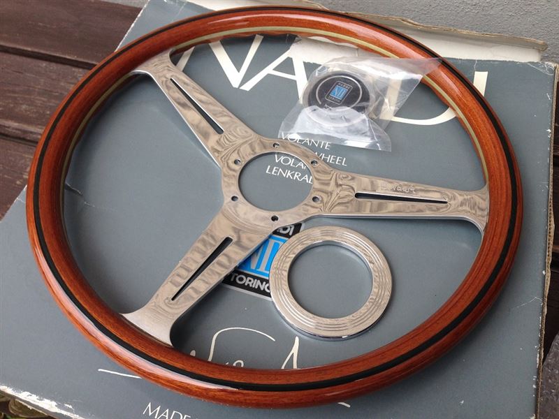 ナルディ 取りつけ 78プラド（トヨタ ランドクルーザープラド・70系