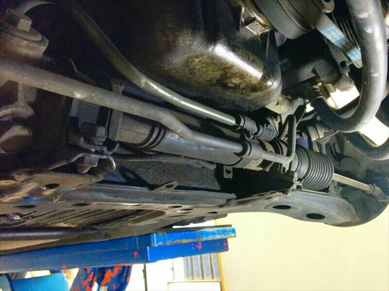 ステアリングラック＆ピニオン交換 その1（マツダ ユーノス