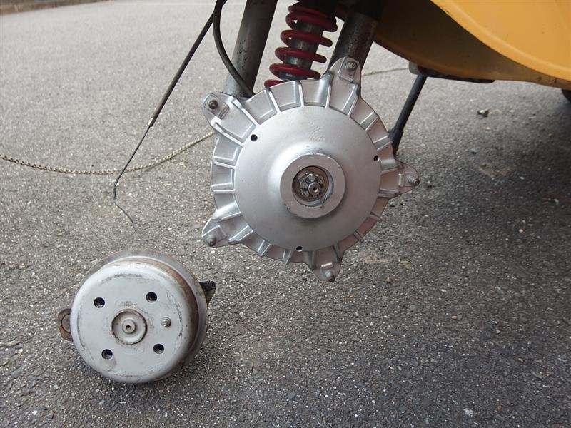 ベスパ フロントドラム、ホイール変更（ピアジオ ベスパ 50S）by PLUTO