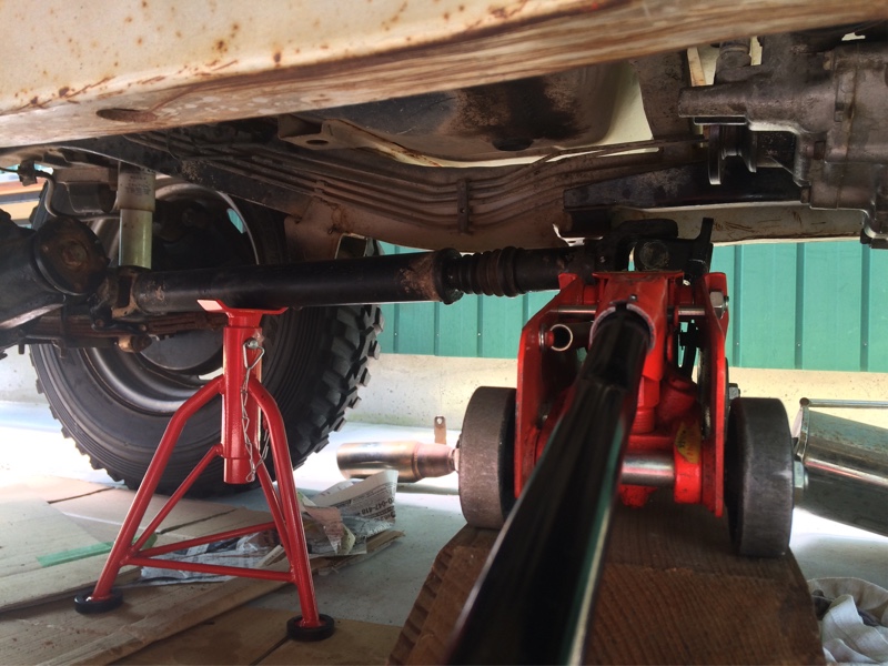 ミッションの取り外しに向けて（スズキ ジムニー・JA11）by ふらちゃん