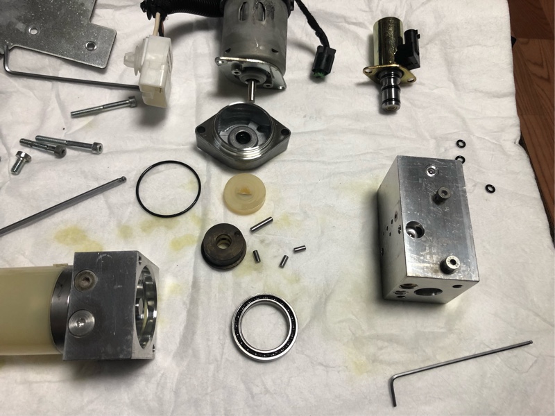 アクティブトップ油圧ポンプ点検と洗浄清掃 その壱（ダイハツ コペン