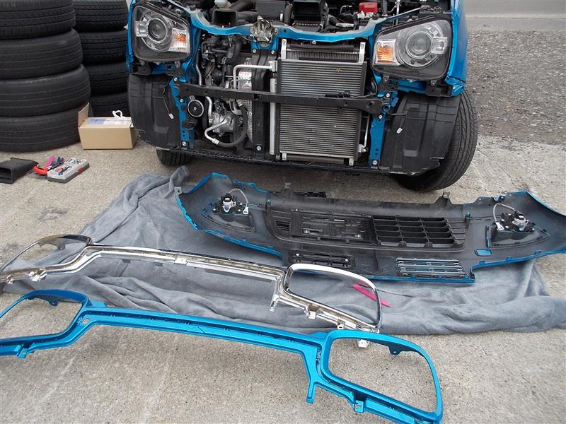 メガネ、メッキから同色へ（スズキ アルトワークス・HA36S）by おかめ