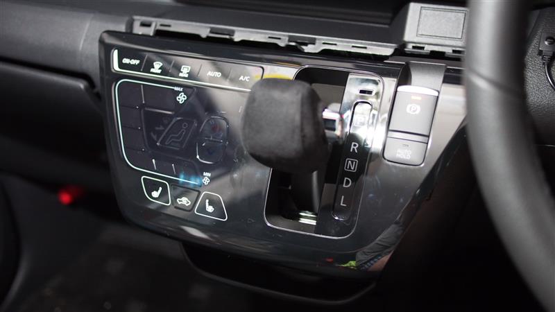 エアコンパネルの取り外し（日産 デイズ・B40系）by ぱんだスター