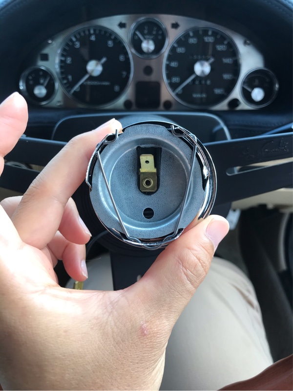 ナルディ ステアリング ホーンボタン取り付け（マツダ ユーノス