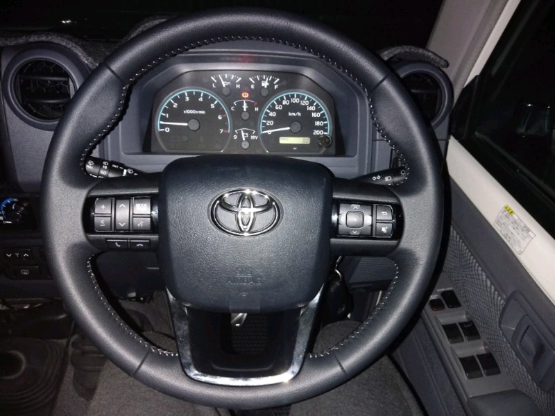 トヨタ純正ステアリング交換（ステアリング編）（トヨタ