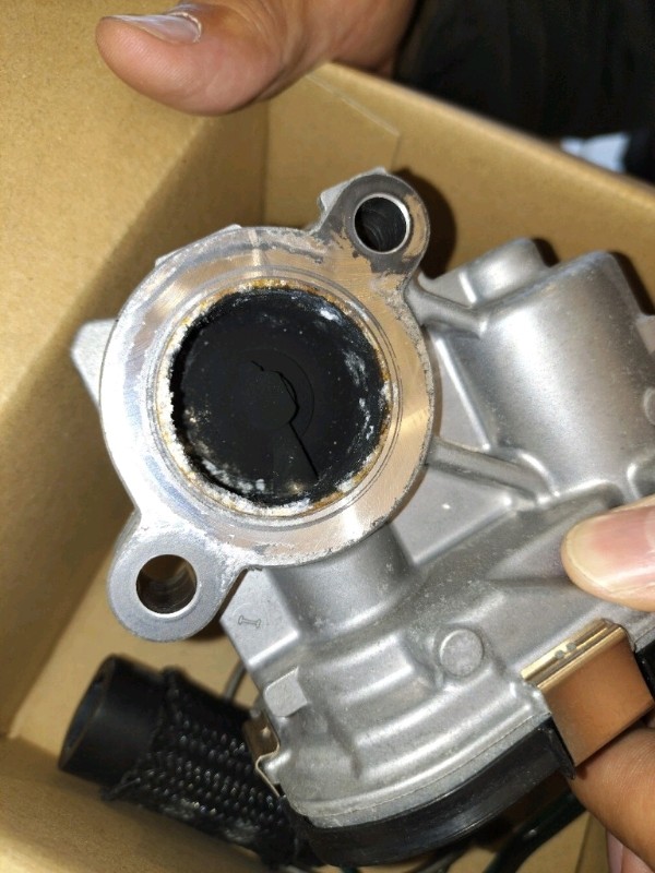 EGRバルブ交換（日産 セレナハイブリッド・C27）by #Masa - みんカラ