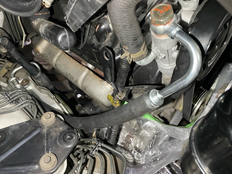 パワステホース交換（三菱 デリカスペースギア・PxxW）by youcancan