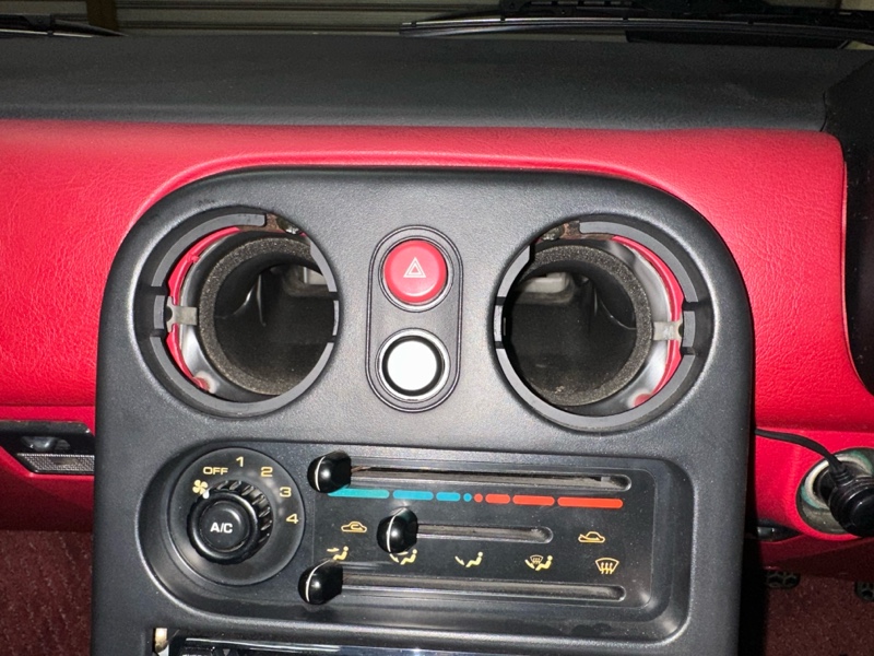 ハザードスイッチ交換（マツダ ユーノスロードスター・NA）by KS“R