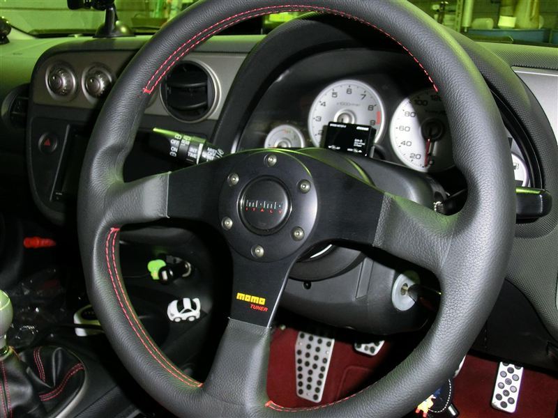 Tuner Steering Wheel momo(モモ)のステアリングの口コミ・パーツ