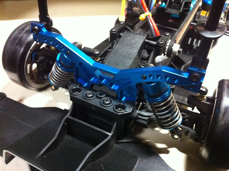 Street Jam(ラジコン) OTA-R31 アルミショックタワー リア用 のパーツ