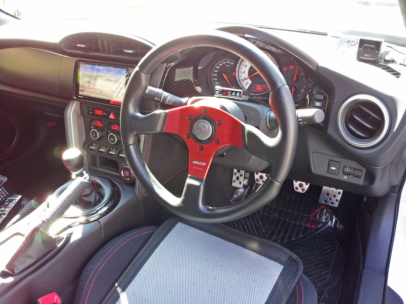 momo RACE (350mm) のパーツレビュー | 86(MOA) | みんカラ