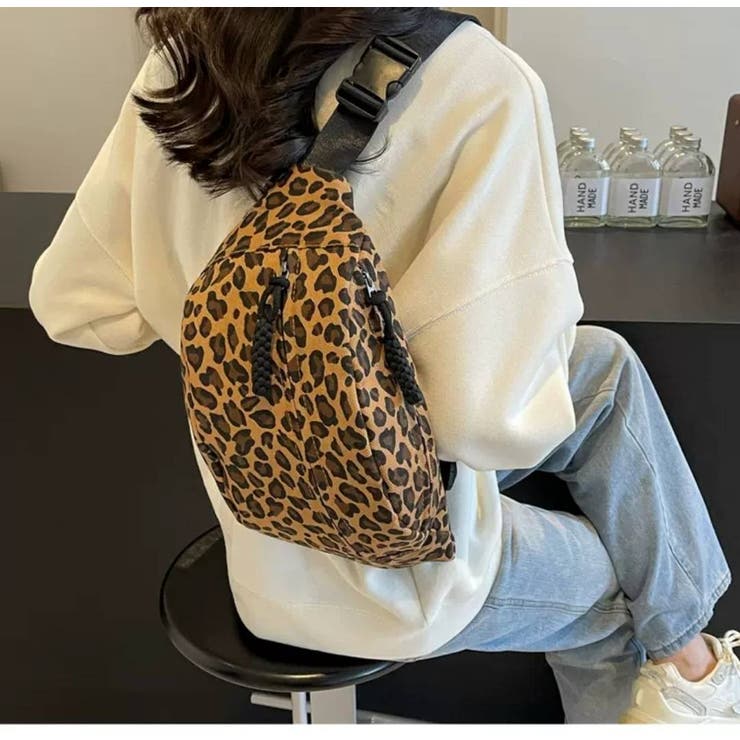 ヒョウ柄ボディバッグ[品番：PPNW0004309]｜Pumpkin Port（パンプキン