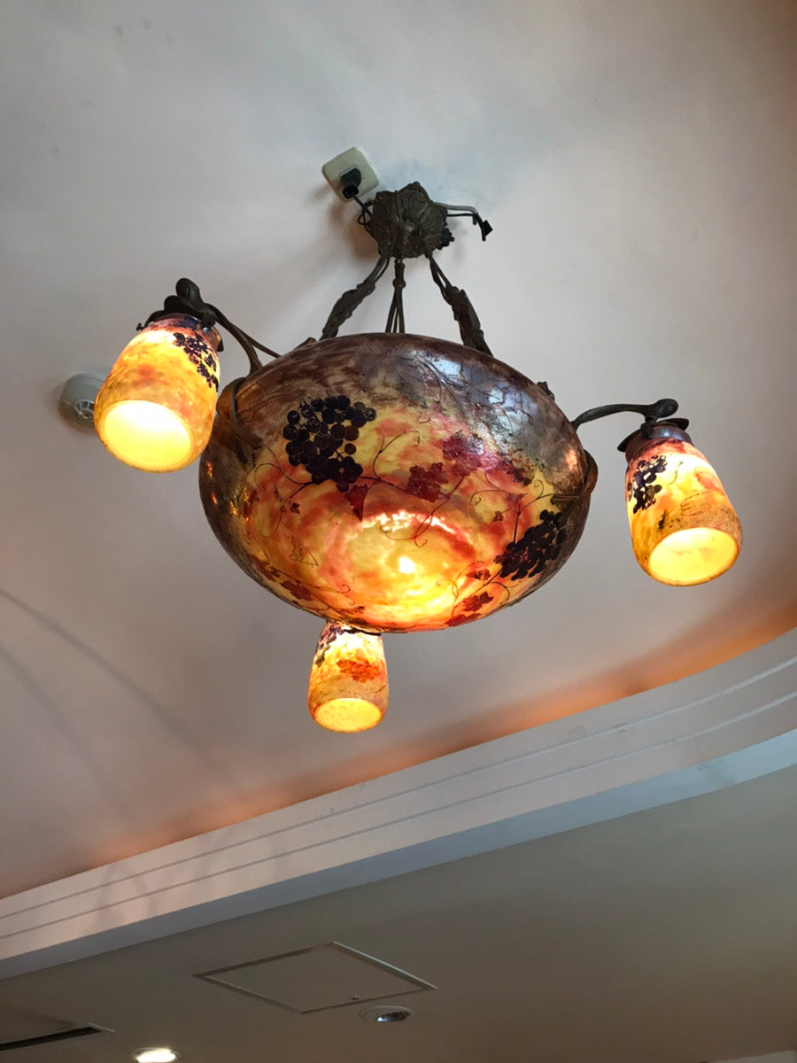 期間限定出品＊】葡萄のステンドグラスランプ 照明器具 アールヌーボー