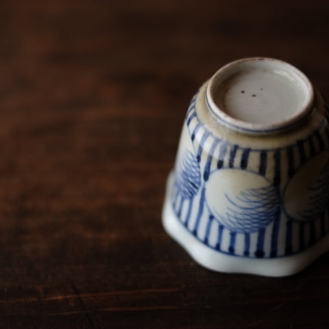 時代 縞丸文染付 輪花向付 湯呑 （幕末-明治頃） – 逢季荘