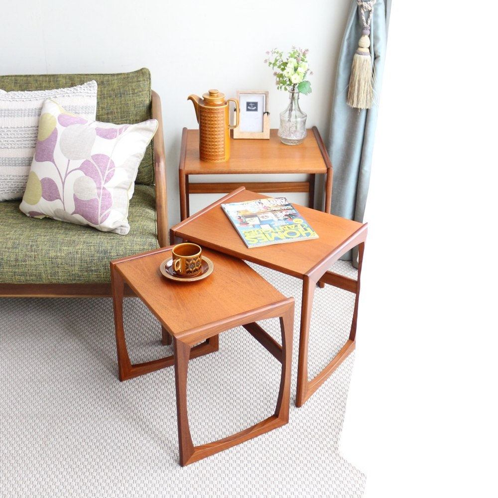 四角い脚が個性的♪ ネストテーブル【G-PLAN/Quadrille】 VC104-396001