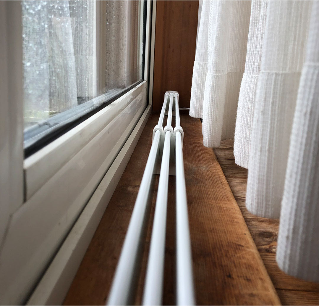 窓から部屋の寒さを解決する森永ウインドーラジエーター。W/R-1500