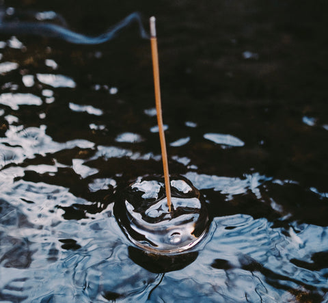 DEW. (Incense holder)