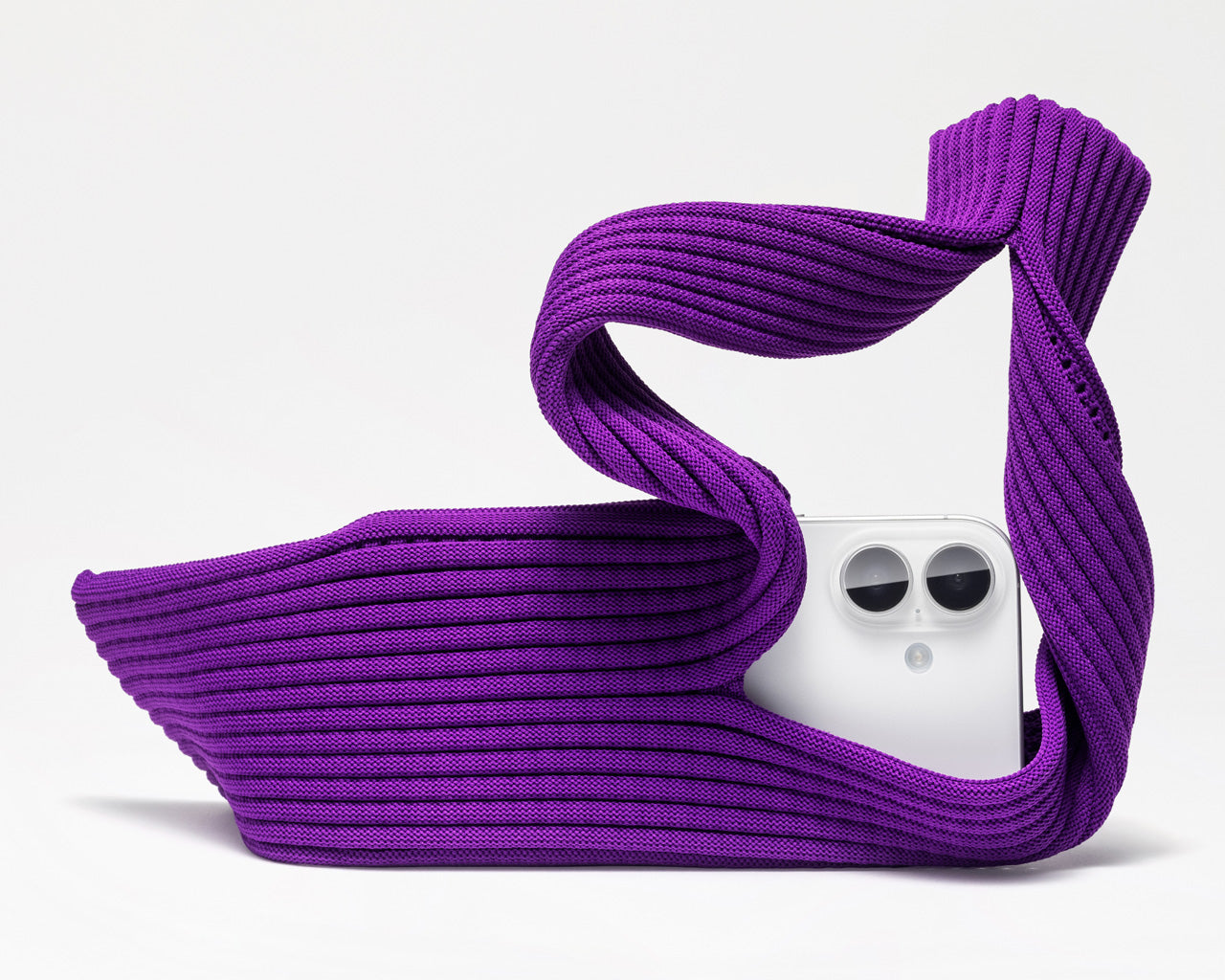 Wear Your Mobile With Apple's Issey Miyake iPhone Pocket