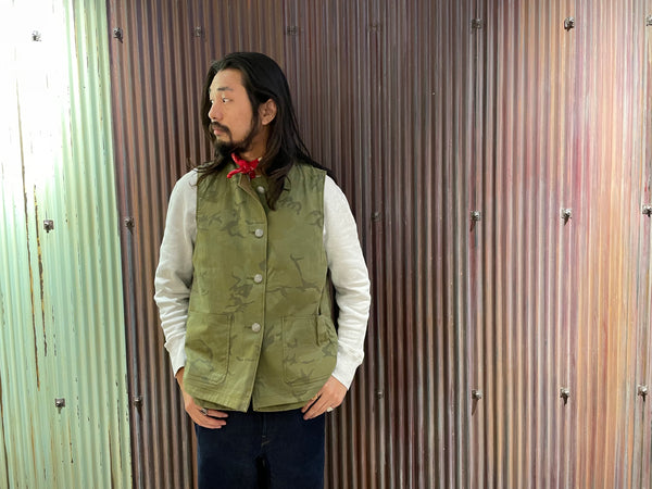 夏の主役に-JERKIN VEST REV HEMP CANVAS – ナイジェル・ケーボン