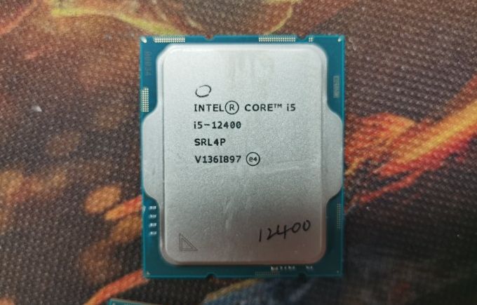 Intel Core i5-12400 6 Core CPU Matches The AMD Ryzen 5 5600X In