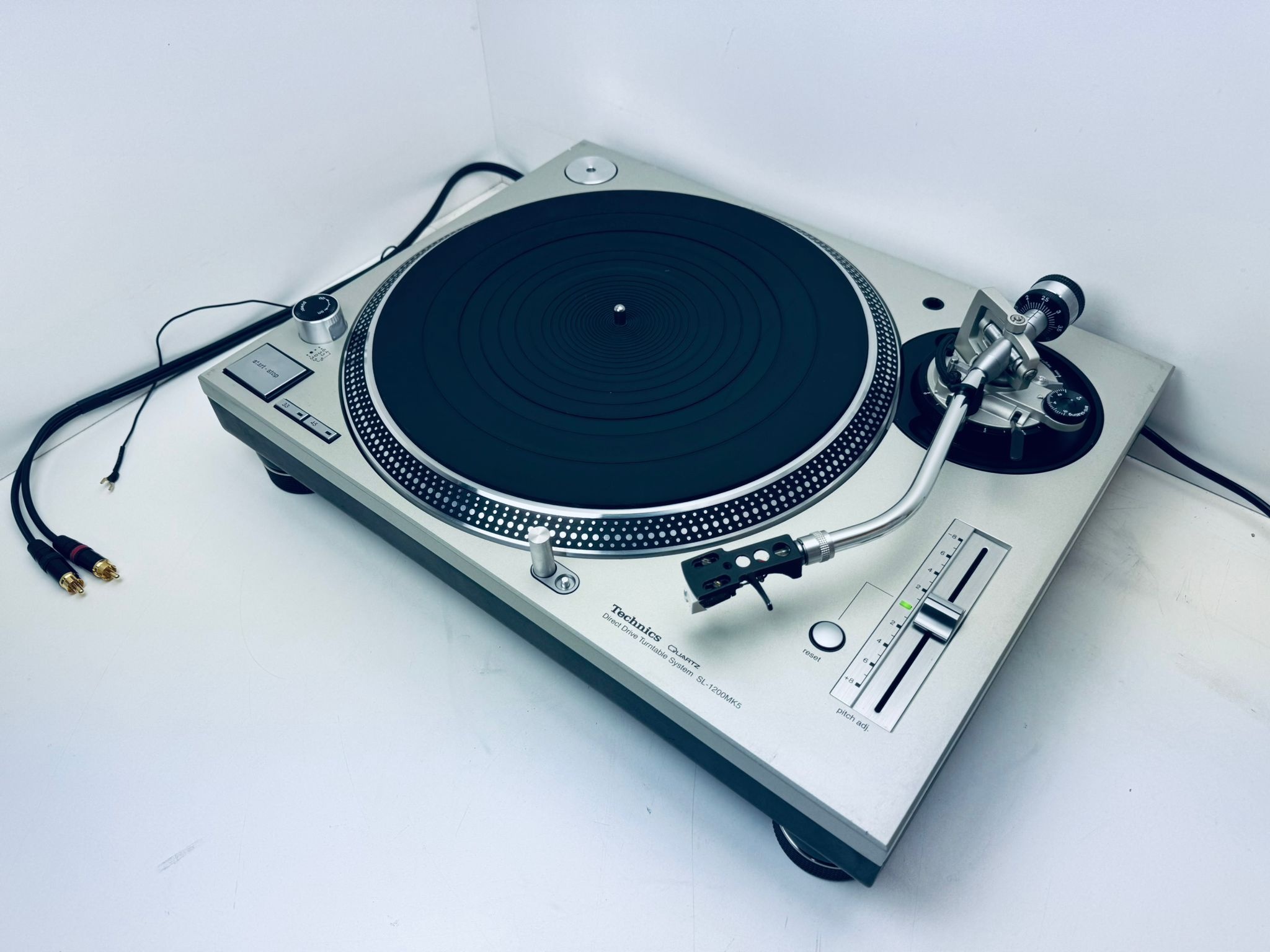 週末値下げ☆Technics☆SL-1200 MK5☆ターンテーブル 2台セット