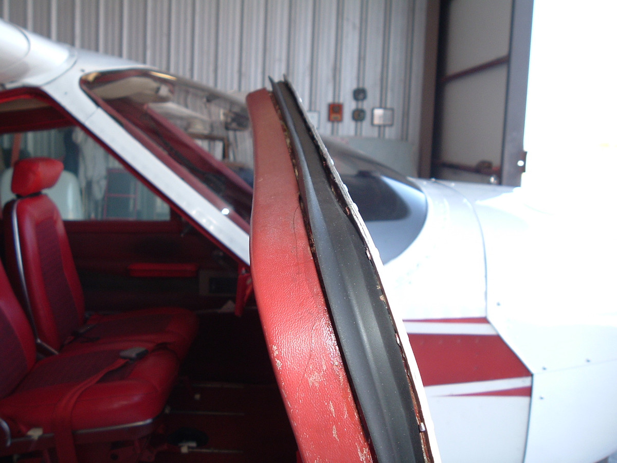Cessna 177 Door Seal. Cessna S1817-1