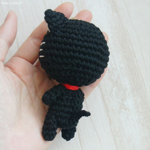 一緒にお出かけ行こうよ♡黒猫さんキーホルダー あみぐるみ 猫