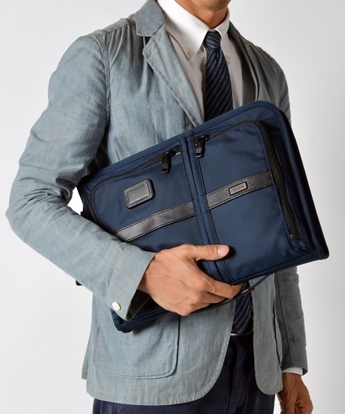 SHIPS（シップス）の「TUMI for SHIPS: 『ALPHA 2』 クラッチ