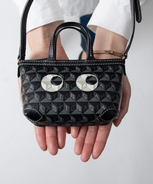 ANYA HINDMARCH（アニヤハインドマーチ）の「ANYA HINDMARCH I AM A