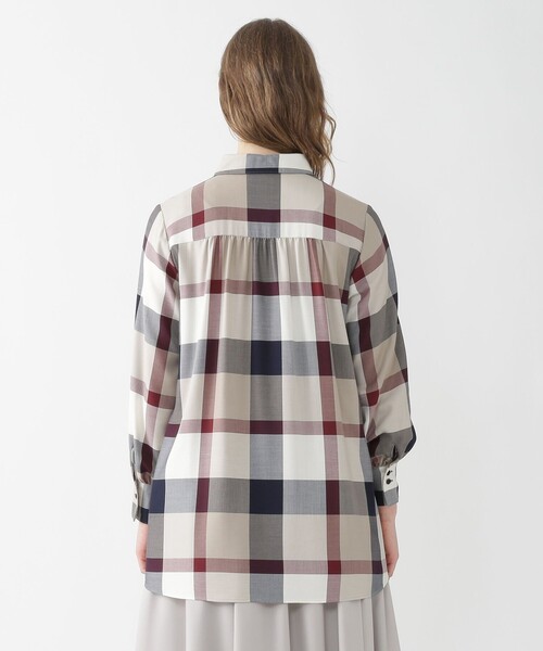 BLUE LABEL CRESTBRIDGE（ブルーレーベルクレストブリッジ）の