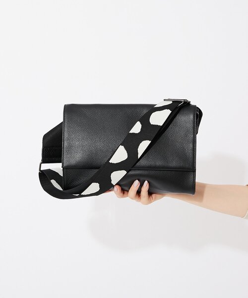 セール】《本革/470g》ワイドテープショルダーバッグ/ボディバッグ