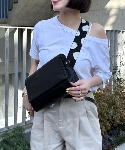 セール】《本革/470g》ワイドテープショルダーバッグ/ボディバッグ