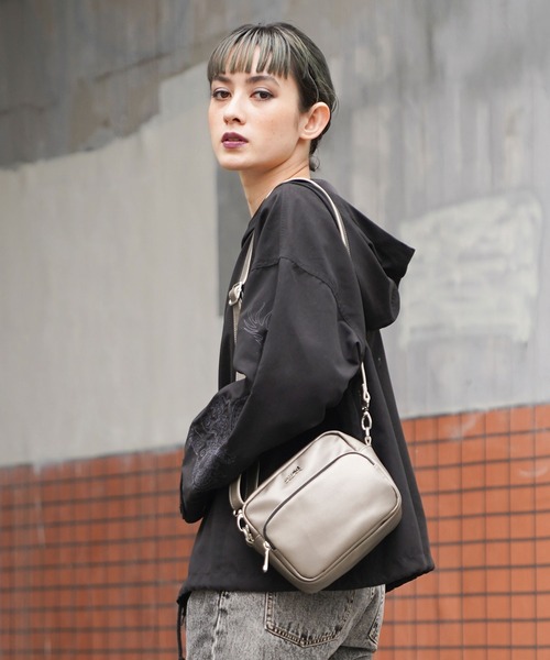 X-girl（エックスガール）の「FAUX LEATHER SHOULDER BAG（ショルダー