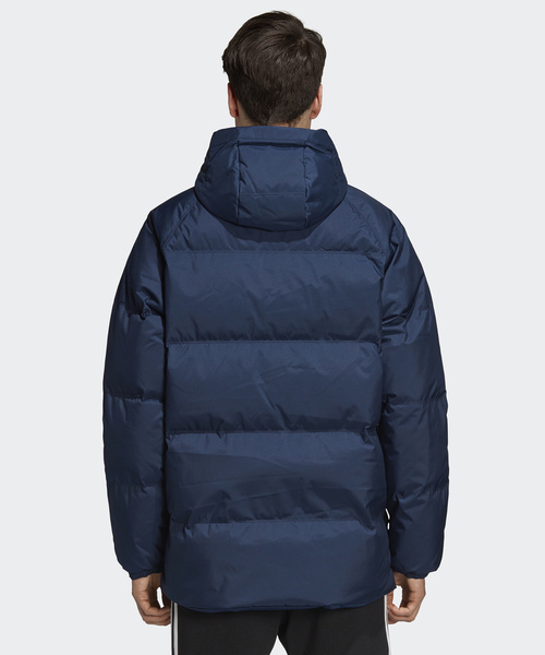 adidas（アディダス）の「フード ダウン ジャケット [SST HOODED DOWN