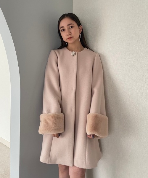 SNIDEL（スナイデル）の「【WEB限定】ビジューブローチAラインコート