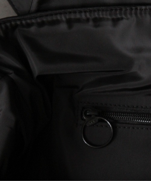 Mr.FEAST（ミスターフィースト）の「Mr.FEAST FLAP SHOULDER BAG