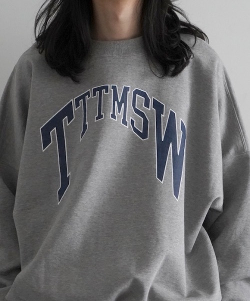 TTT MSW（ティー）の「TTT MSW COLLEGE LOGO CREW NECK SWEAT
