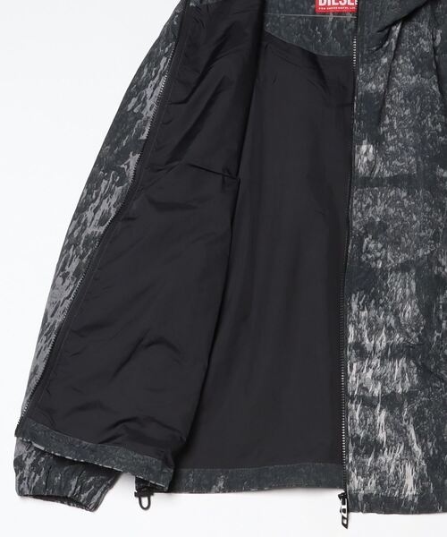 DIESEL（ディーゼル）の「メンズ ナイロンジャケット フーディー