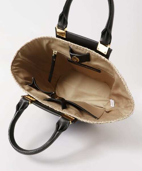 VIOLAd'ORO（ヴィオラドーロ）の「VIOLAd'ORO アバカレザー切替バッグ