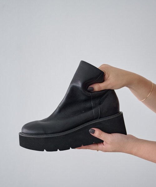 BEARDSLEY（ビアズリー）の「レザーミドルブーツ（ブーツ）」 - WEAR