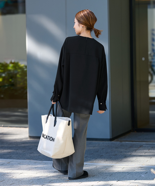 FRAMeWORK（フレームワーク）の「ダブルクロスタックスリーブブラウス