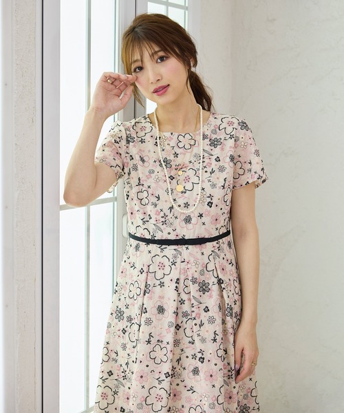 Rose Tiara（ローズティアラ）の「オーガンジー刺繍ワンピース