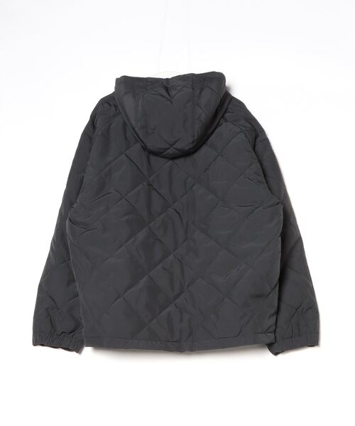 adidas（アディダス）の「プレミアム エッセンシャルズ キルト 1/2