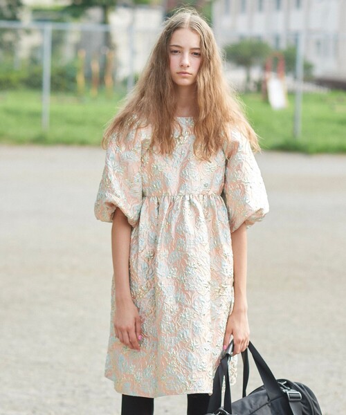 CAROLINA GLASER（カロリナ グレイサー）の「フラワージャカード