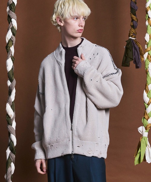 MAISON SPECIAL（メゾンスペシャル）の「《UNISEX》Embroidery Damage