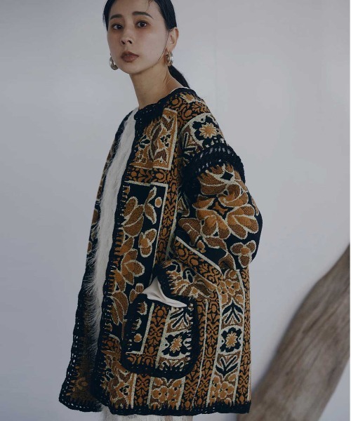 Ameri（アメリ）の「RUG PATTERN KNIT JACKET（ノーカラージャケット