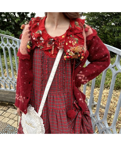 PINK HOUSE（ピンクハウス）の「チェリーモチーフ使いヨークニット