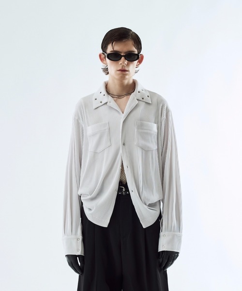 seyto（セイト）の「Pleats eyelet collar shirt プリーツアイレット